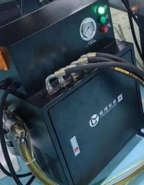 绿熠走心机高压油泵数控车床液压站中心出水津上排刀机机械