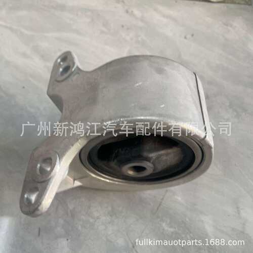 11210-4M810 11210-5U000 11210-4M800发动机支架 厂家直销