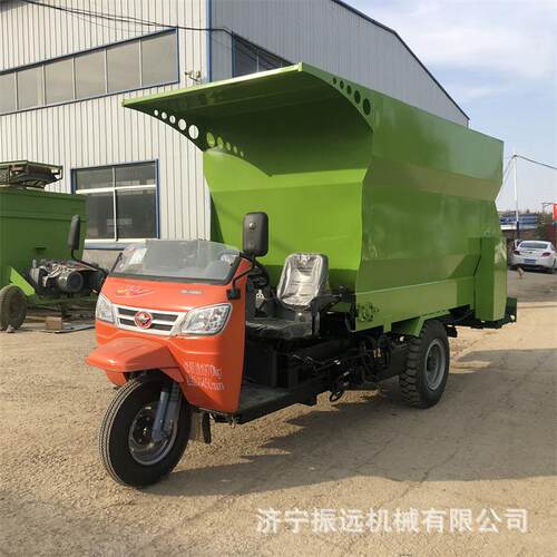 全日粮饲料喂料机农作物秸秆青储撒料车螺旋输送牛羊投草车