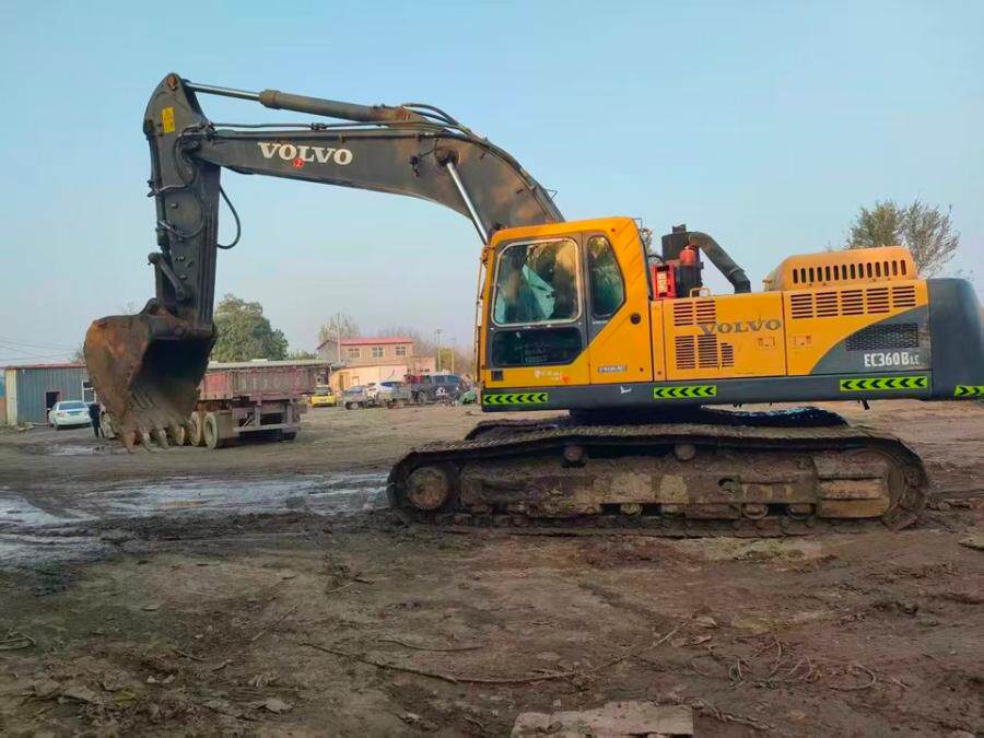 12月10日保定沃尔沃360挖掘机网络拍卖公告