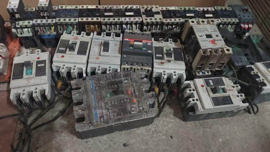 3月12日北京【京械2303】单位淘汰报废处置接触器断路器一批共25件（以实物为准）网络拍卖公告