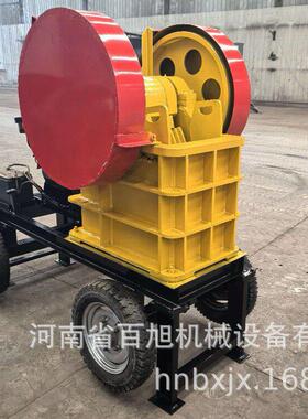 便携式碎石机 石料建筑垃圾破碎设备 时产5吨移动柴油颚式破碎机