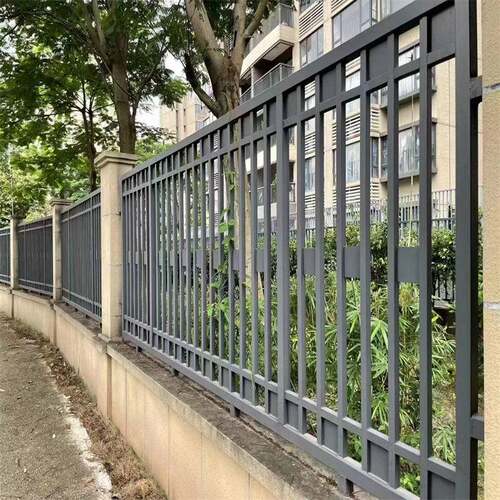 惠州护栏厂家支持定制院墙栅栏别墅庭院围栏铁艺围墙防盗隔离栏