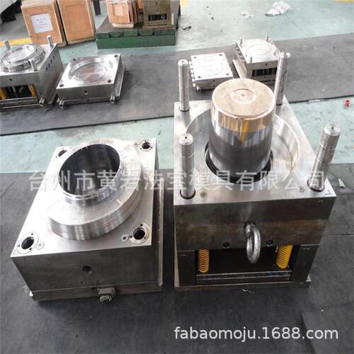 黄岩制作塑料桶模具铍铜桶模具涂料桶模具薄壁桶模具水桶模具