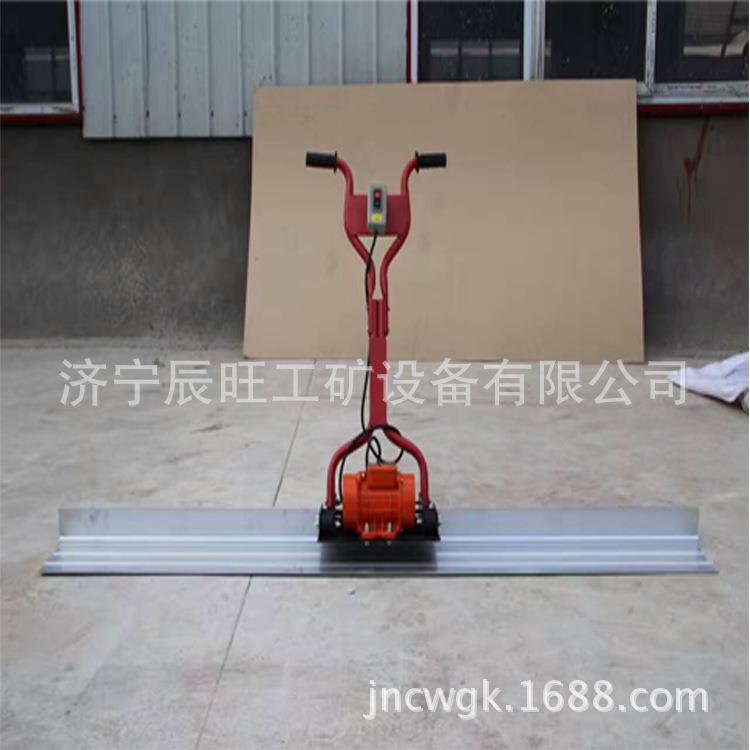 2米汽油振平尺品质款 混凝土路面振平振动尺销售 手扶电动振平尺