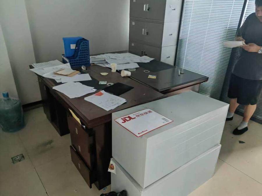 1月16日衡水某公司名下的办公家具及其他低值易耗品（旧）等破产财产。网络拍卖公告