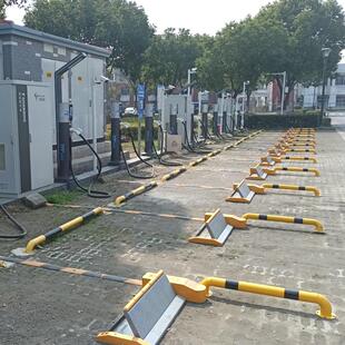 新能源汽车充电桩地锁 扫码 缴费车位锁 智 太阳能平板锁 驻车器