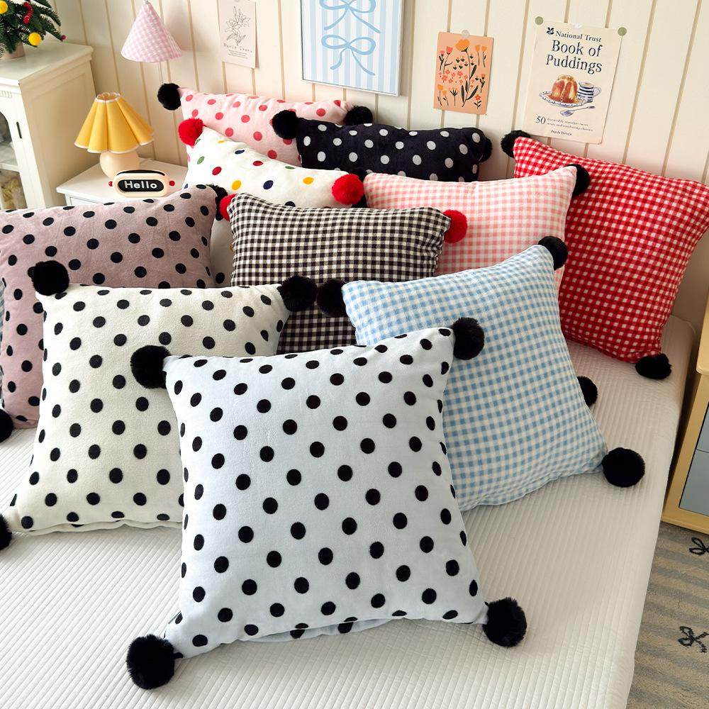 ins奶油风毛球波点牛奶绒抱枕客厅沙发靠枕书房卧室床上靠垫,居家布艺,抱枕被,淘宝优惠券,粉丝福利购,淘宝优惠卷