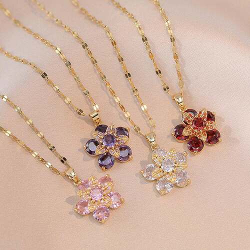Women's flower necklace gold exquisite necklace rotatable