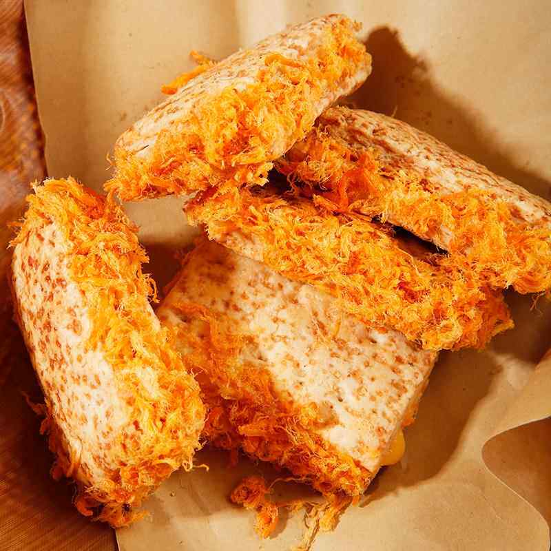 杨先生杨先生咸蛋黄肉松千层方块酥饼干 干小吃特产好吃咸味小零