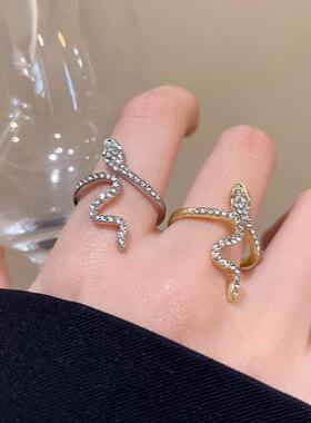 超闪镶钻蛇形戒指女百搭气质级设计感食指戒开口可调节指环