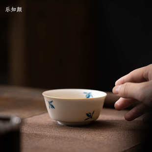 主人杯手绘蝴蝶兰茶杯个人杯陶瓷功夫茶具家用现代简约品茗杯单杯