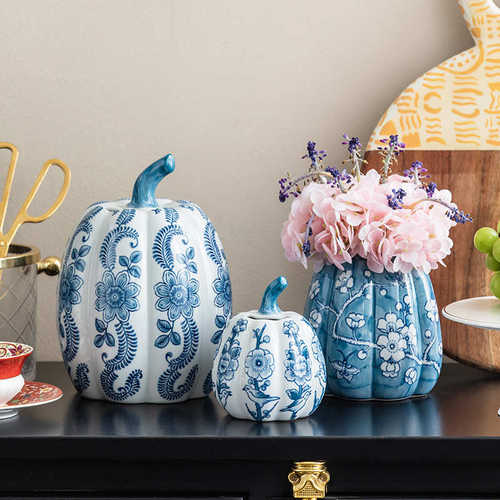 南瓜青花瓷创意摆设桌面陶瓷酒柜装饰品蓝色玄关手绘摆件客厅花瓶