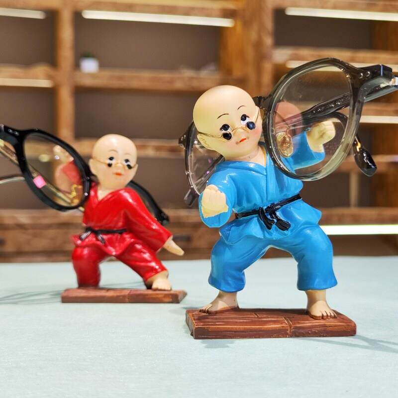 眼镜店橱窗展柜装饰太阳镜陈列道具墨镜儿童眼镜展示架工艺品摆件