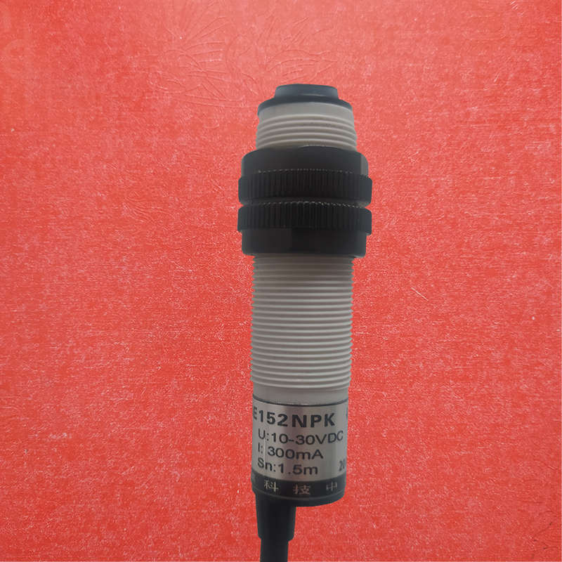 M18漫反射1.5m北京E18e152NPK工业抗干扰光电感应开关4线npnp常开