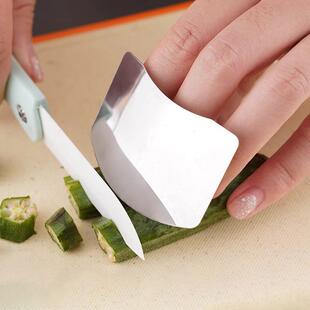Stainless Steel Finger Guard for Cutting Vegetables - Protec