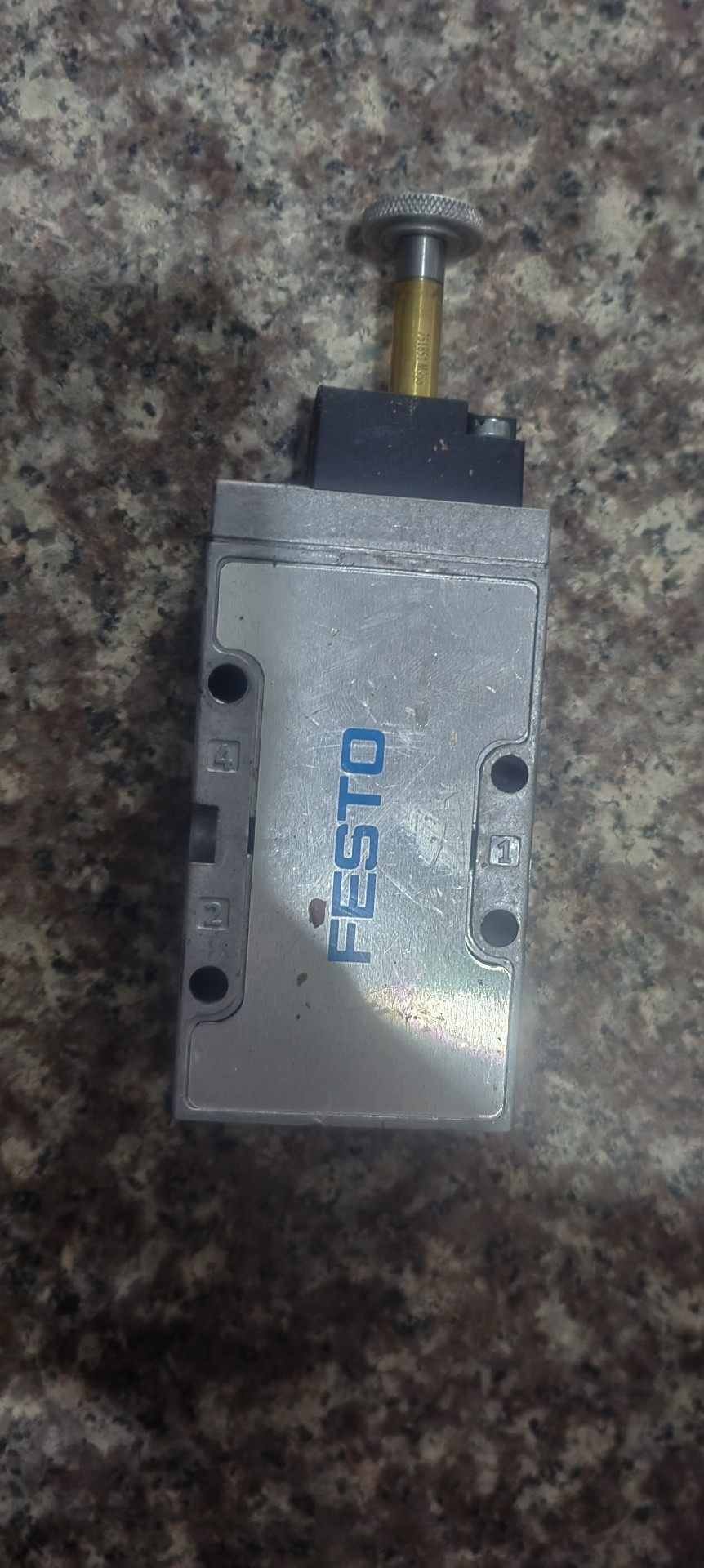 费斯托MFH-5-1/4-B 15901成色如图，不包邮。