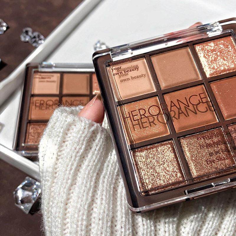 正品大牌九色眼影盘易上色日常淡妆多色系珠光哑光低饱和不脱妆