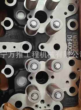 山推推土机SD22 SD32 缸盖总成 4915442