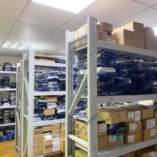 PIC18F67J60T-I/PT QFP64 单片机 微控制器 PIC18F67J60T