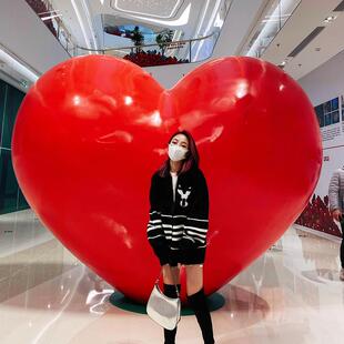 网红爱心雕塑户外景区玻璃钢大型摆件售楼部度假村拍照打卡装 饰品