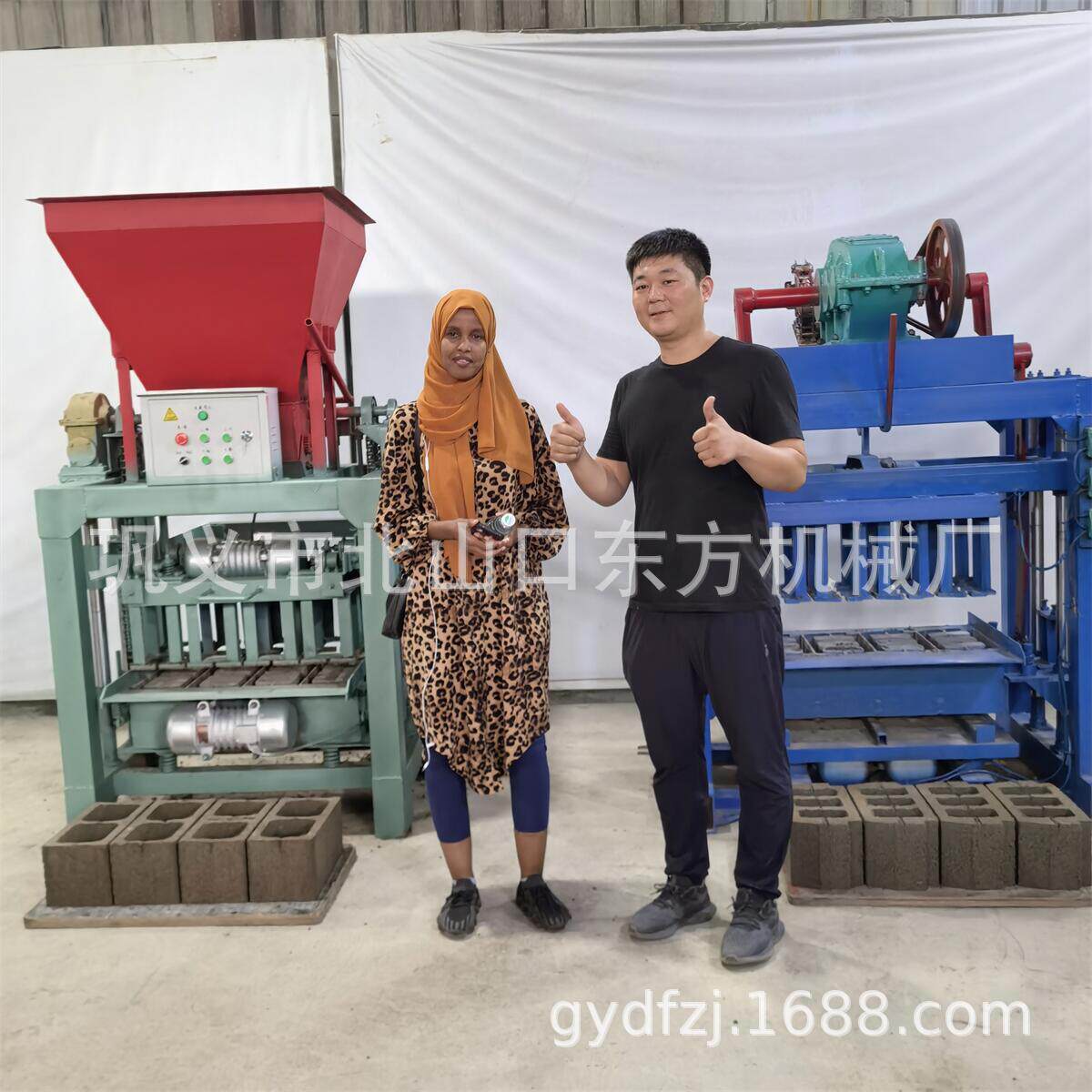 4-35B料斗400-150-200椭圆孔空心砖机配多规格模具水泥免烧砖机