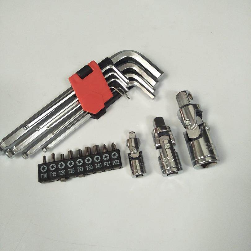 121件汽修组套络工具钒维钢套筒套随车修工具713远鸿组工具