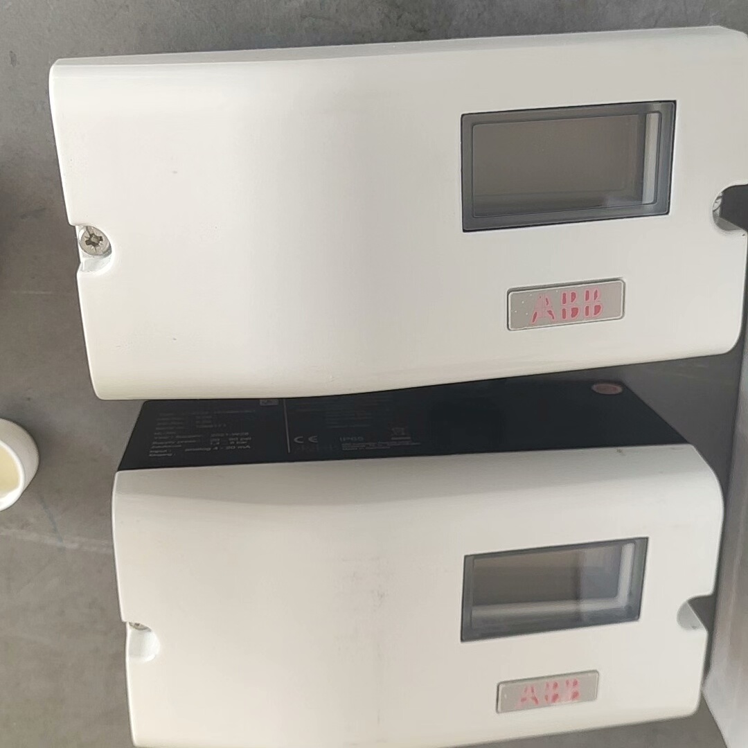 ABB  21年全新不带包装两台