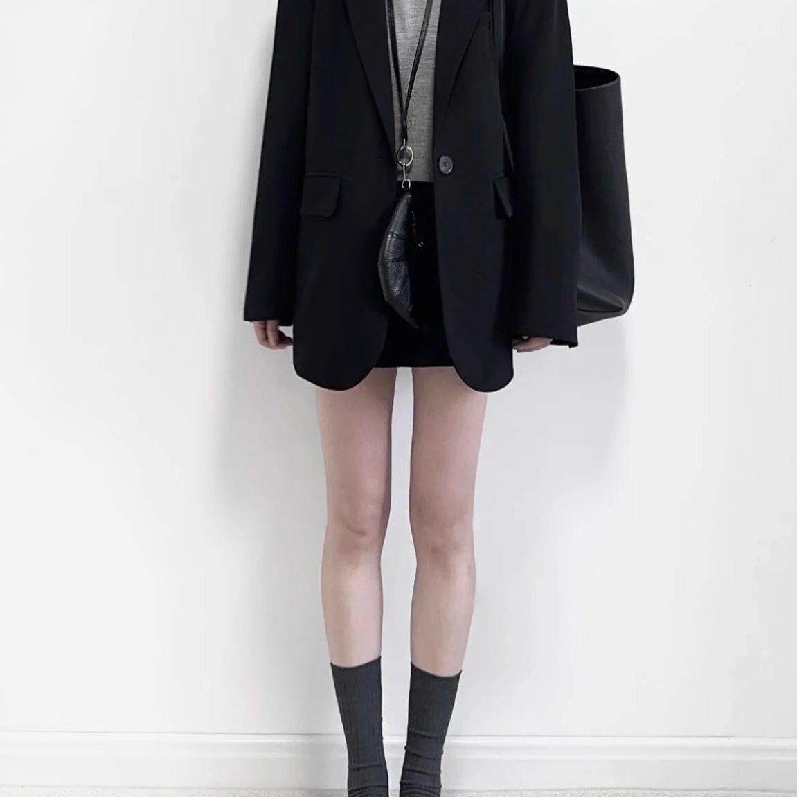 新品香港春秋新款高级感黑色西装外套女士韩版小个子oversize西服