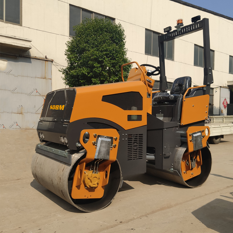 3吨4吨座驾式双钢轮震动压路机 双驱双振柴油双辊压实机