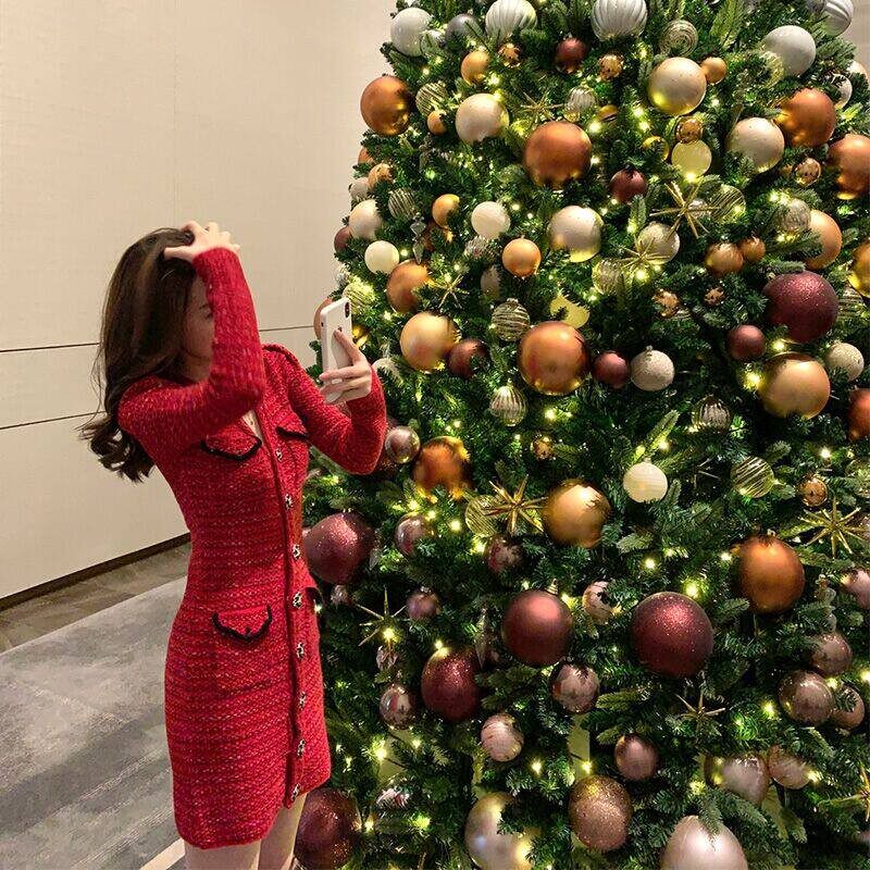 欧洲站2025年法式高级感红色名媛婚庆显瘦小香风针织连衣裙女秋冬