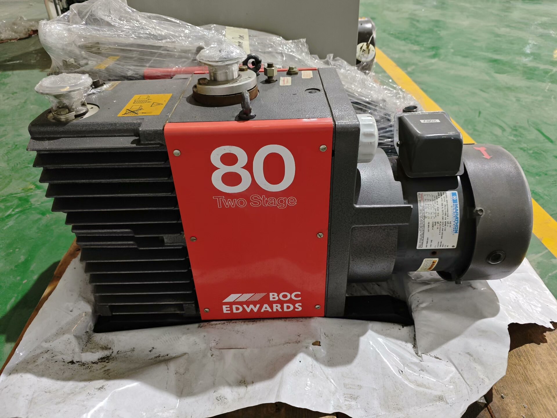 爱德华E2M80，E2M40双级真空泵，议价再拍。