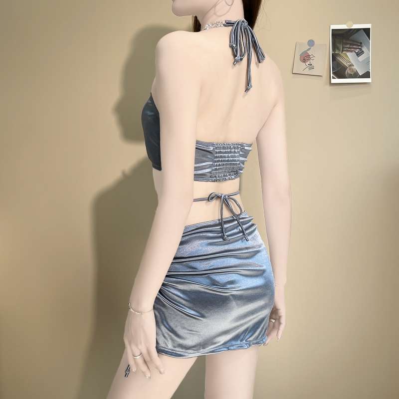 泳衣女2024新款分体三件套银色时尚性感遮肉显瘦高级感海边比基尼