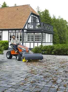 坐骑驾式草割机4300中置草坪车TC3座4式2/TS342侧排/后排草坪车割