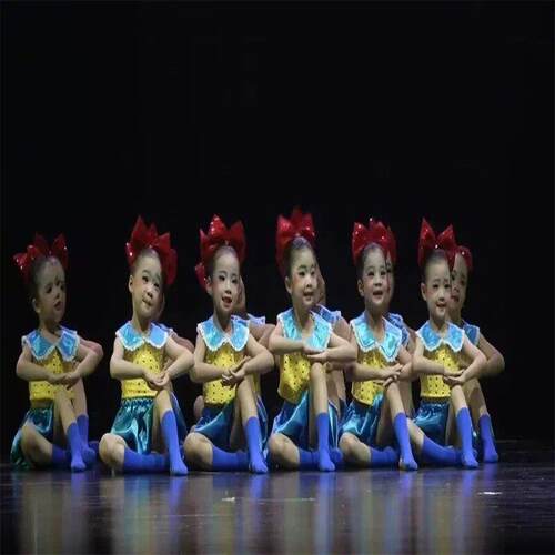 中国芭比舞蹈演出服妈妈再让我玩一会表演服幼儿园女童现代舞服装