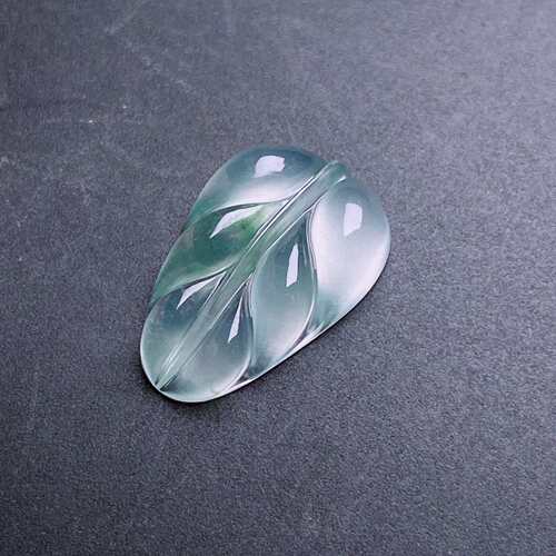 缅甸天然翡翠a货高冰飘花叶子裸石fxj尺寸：15.4-10.2-3.5mm
