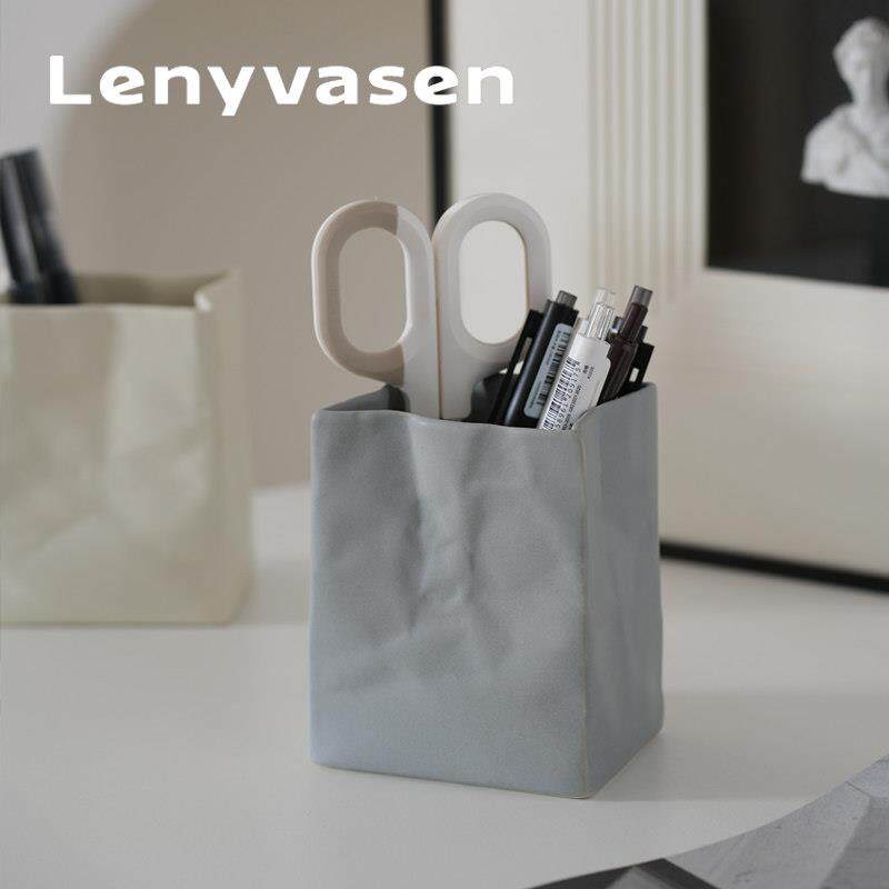 LENYVASEN 化妆刷收纳筒化妆台眼影刷子桶桌面铅笔文具置物架