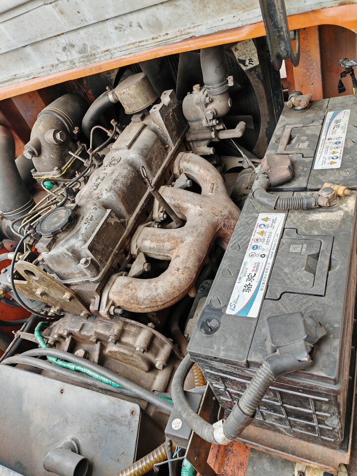 4月12日昆明合力5吨叉车升高4.5米网络拍卖公告