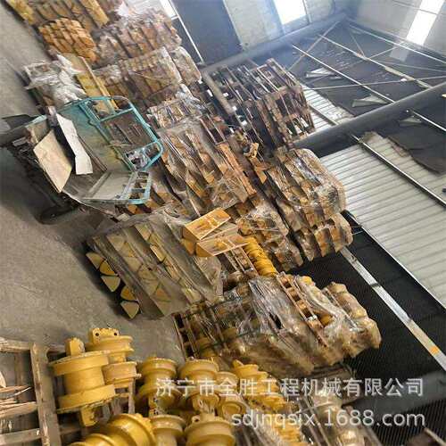 SD16 SD22推土机湿地履带板 板宽950 1.1米 螺丝