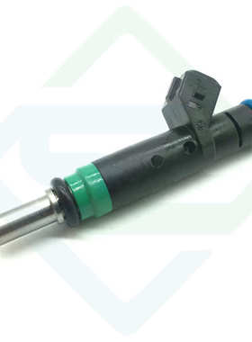 适用于E60 E66 E53 E70 X5 喷油嘴7514611~7514610~7525721