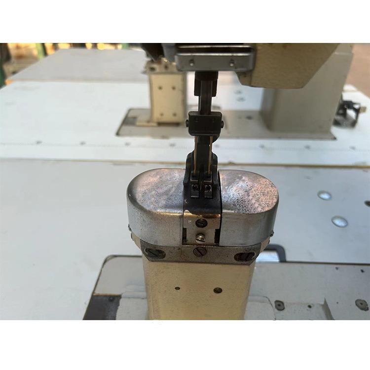 高柱三同步双针厚料缝纫机脚垫拼接皮压线帐篷等大底梭芯