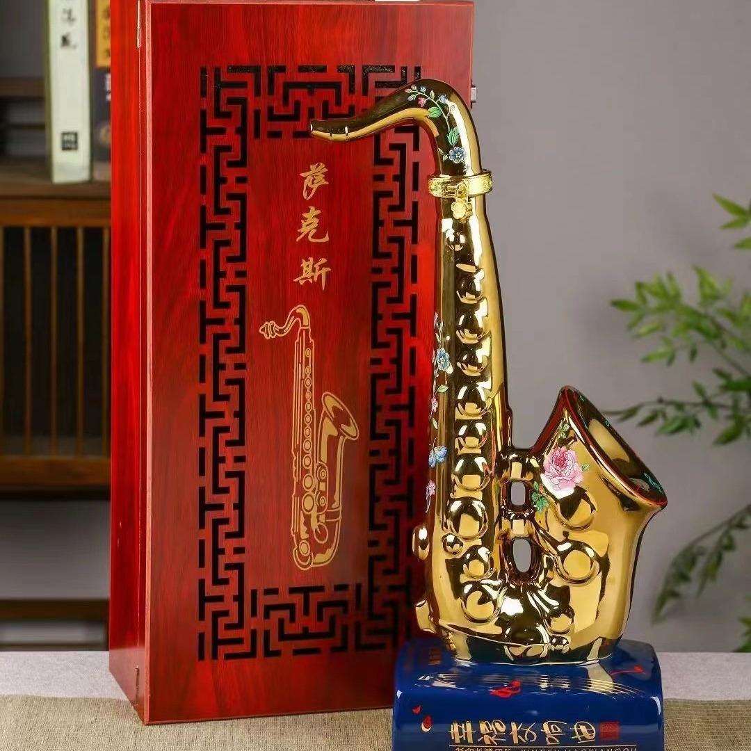 酒瓶欧式创意萨克斯摆件 景德镇陶瓷家居酒柜装饰酒坛酒具3斤爆款