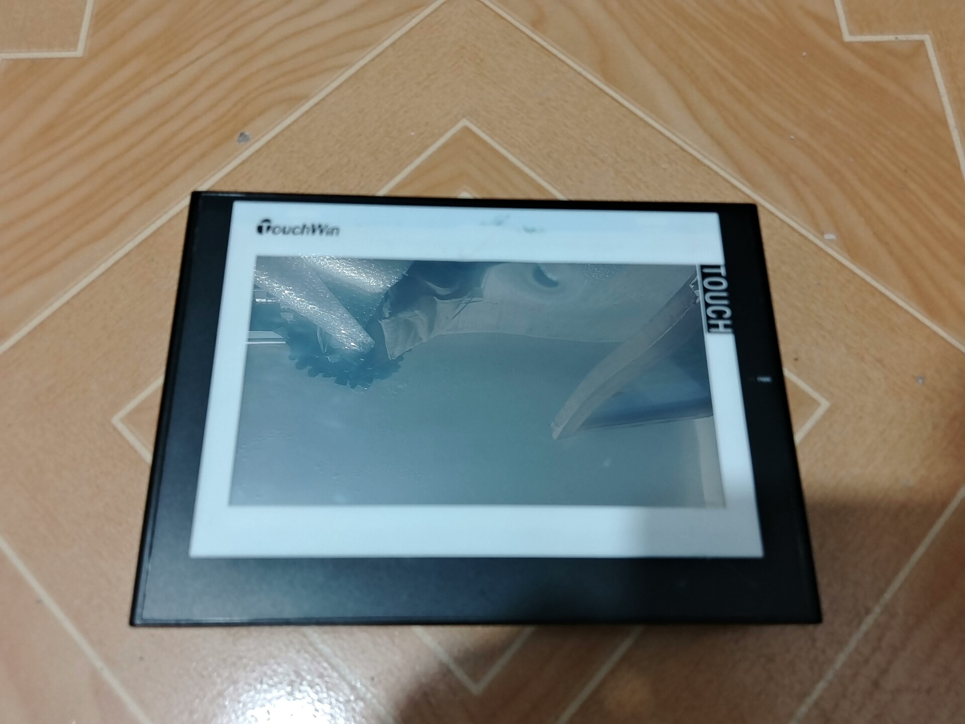 信捷触摸屏TG765-WG，功能正常，成色为实图