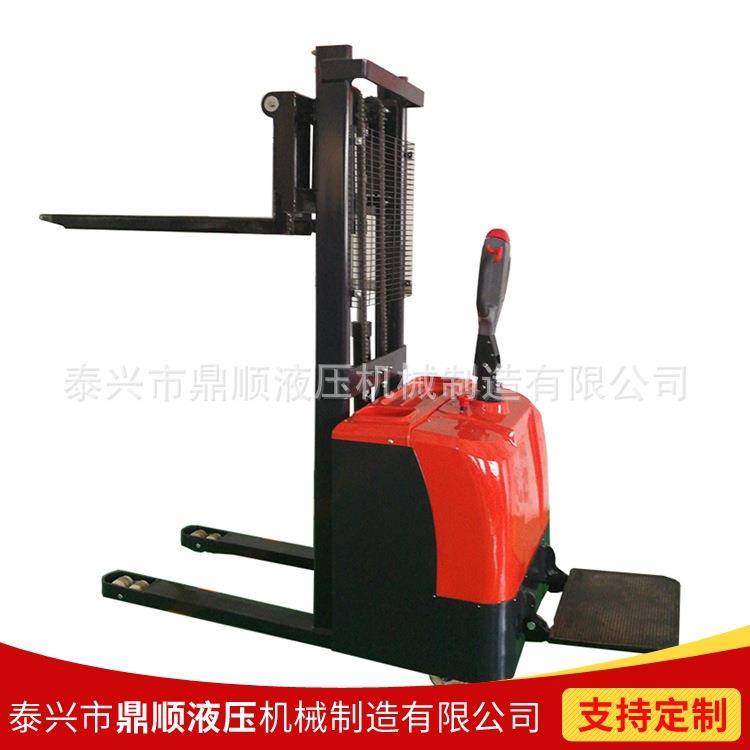 厂价定制全电动堆高车全电动液压升降堆高叉车