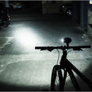 备 八核巨亮自行车灯车前灯充电强光超亮夜骑头灯防水山地车骑行装