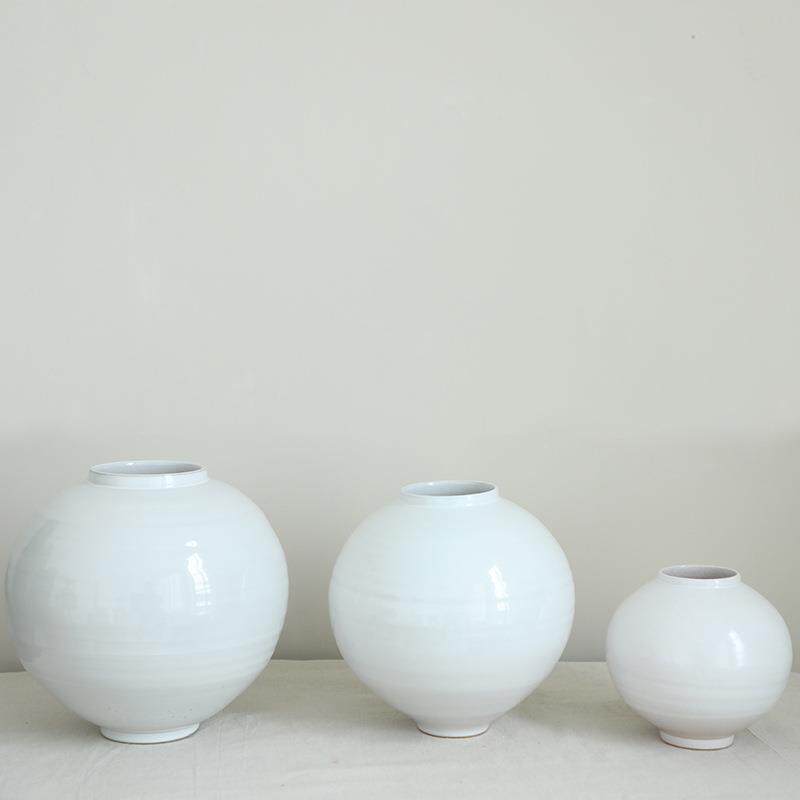 白色圆形花瓶高级感摆件客厅插花花器复古粗陶月亮罐民宿禅意装饰