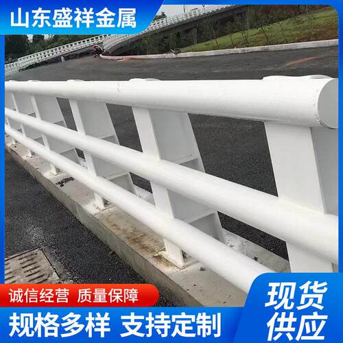 桥梁防撞护栏可定制 道路隔离人行道护栏厂 铸铁防撞立柱桥梁护栏