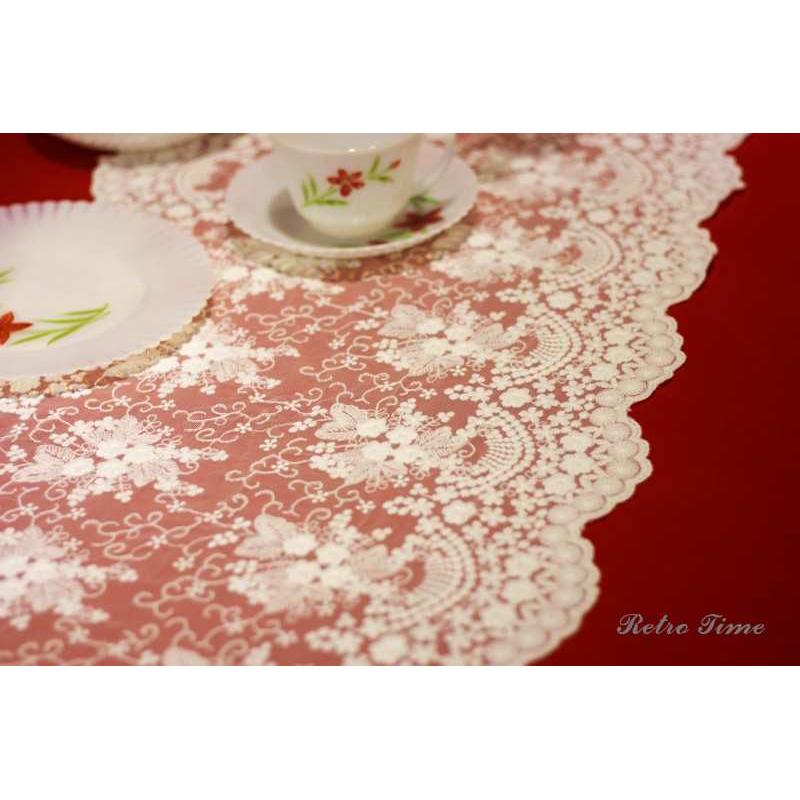 Retro美式手工天鹅绒橘红色小白球圣诞桌布蕾丝桌旗圆桌方桌盖巾