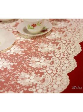 Retro美式手工天鹅绒橘红色小白球圣诞桌布蕾丝桌旗圆桌方桌盖巾