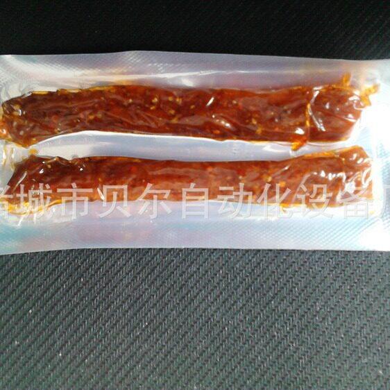 湖南辣条辣片包装机，宠物食品包装机，狗粮包装机设备